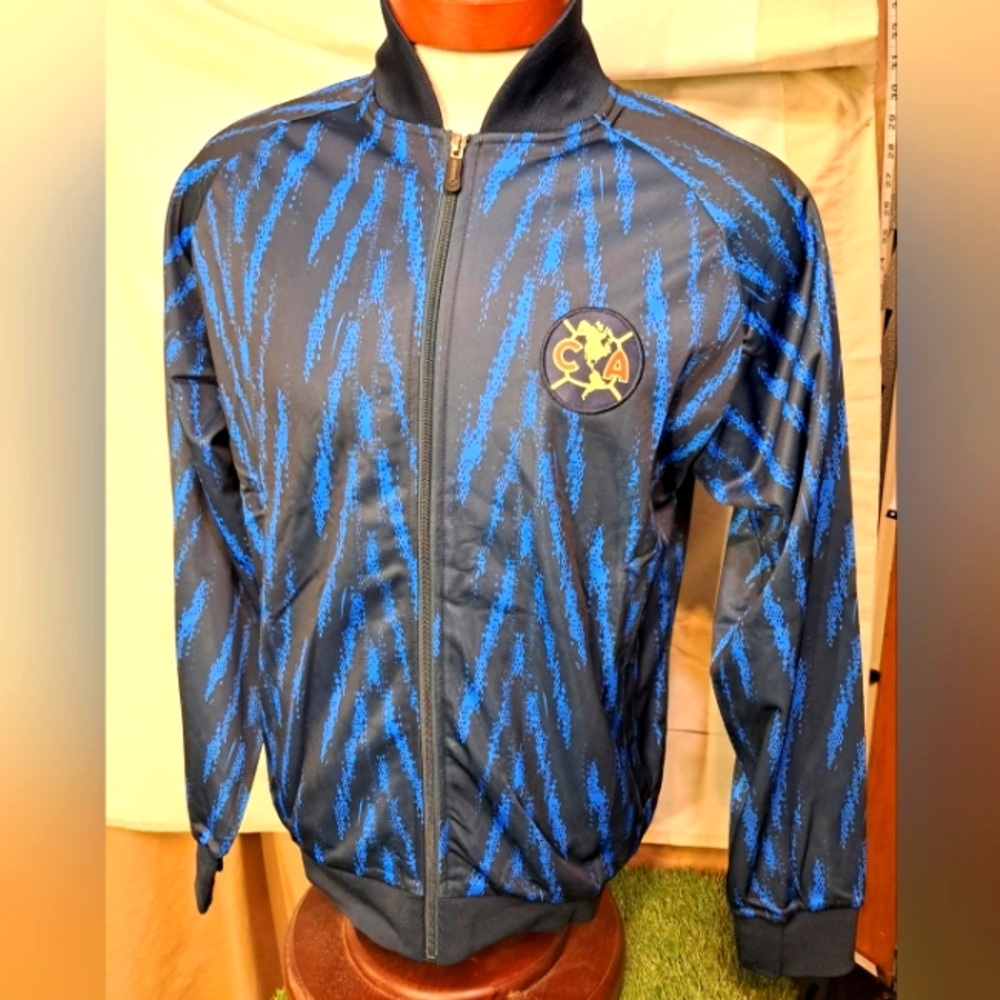 Soccer fleece jacket full zipper America, adult different men sizes.